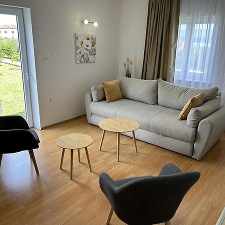 Sweet Lapat By El-Pi Tours Appartement Porat  Buitenkant foto