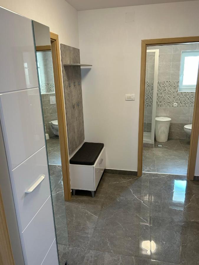 Sweet Lapat By El-Pi Tours Appartement Porat  Buitenkant foto
