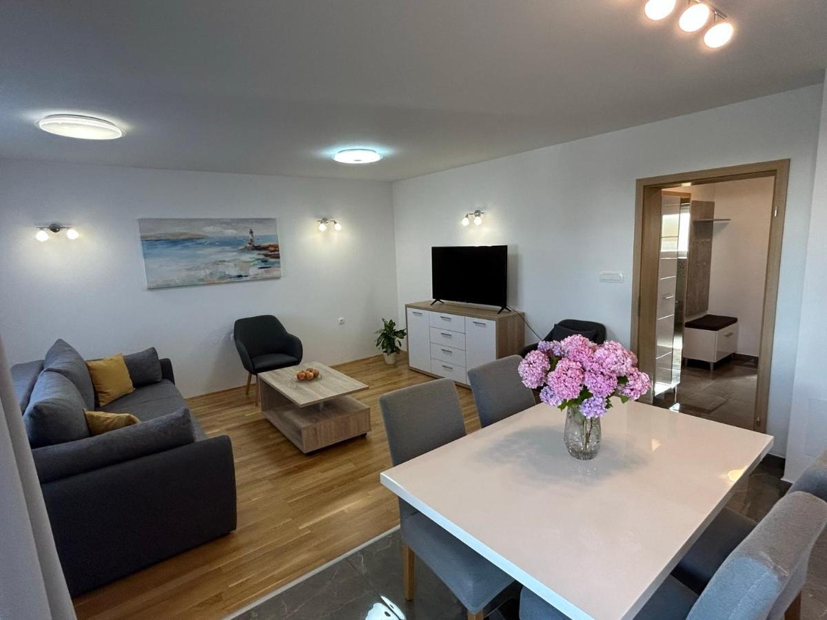 Sweet Lapat By El-Pi Tours Appartement Porat  Buitenkant foto
