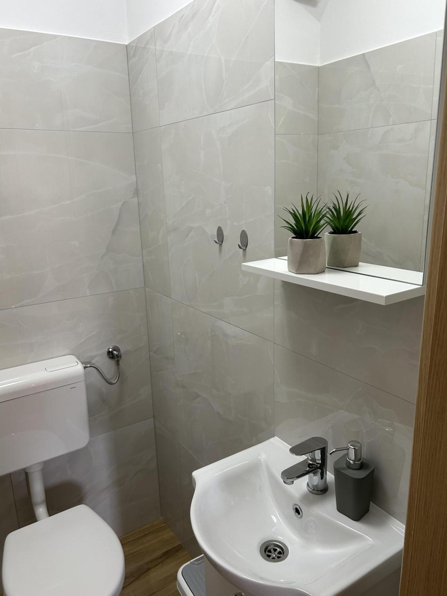 Sweet Lapat By El-Pi Tours Appartement Porat  Buitenkant foto