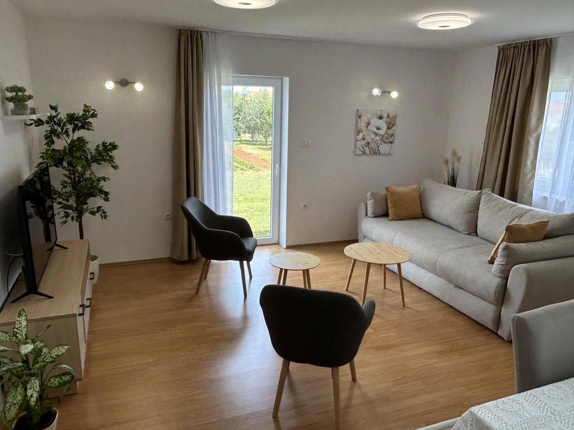 Sweet Lapat By El-Pi Tours Appartement Porat  Buitenkant foto